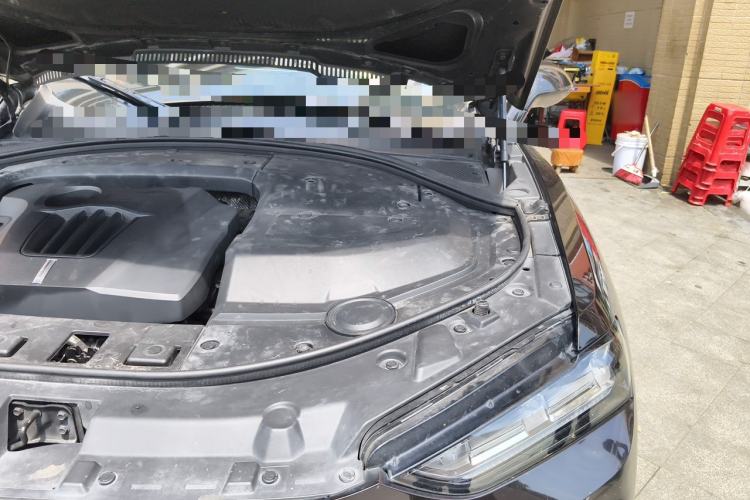 Used Wey VV7 2017 VV7c 2.0T Flagship Model Engine Bay Left