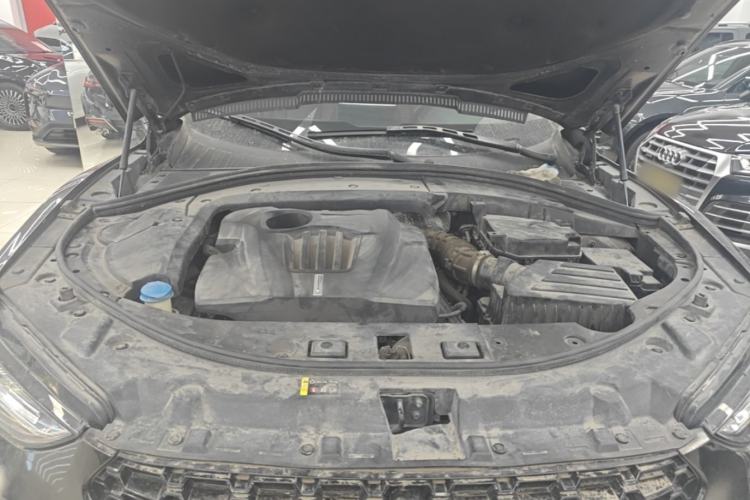 Used Wey VV7 2017 2.0T Flagship Model Engine Bay