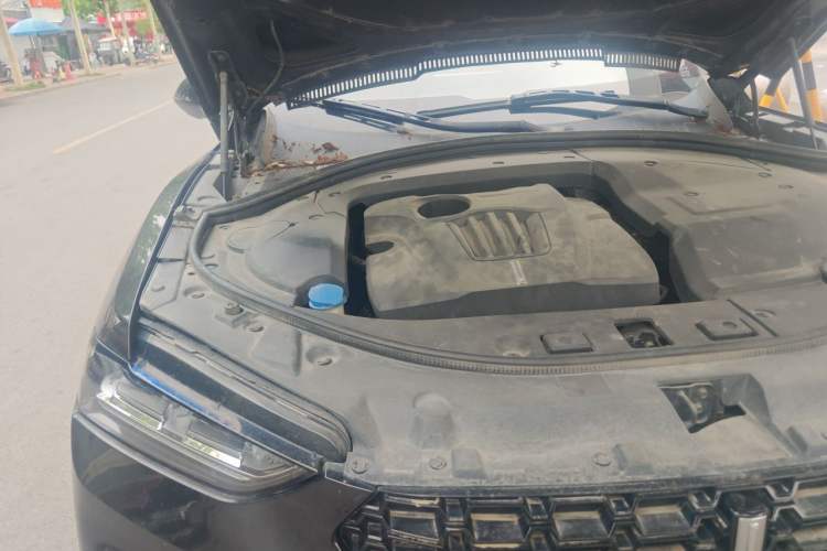 Used Wey VV7 2017 2.0T Flagship Model Engine Bay Right
