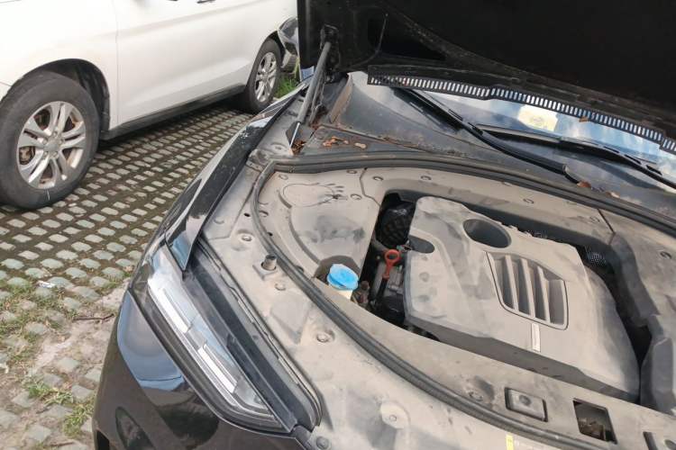 Used Wey VV7 2017 VV7c 2.0T Flagship Model Engine Bay Right