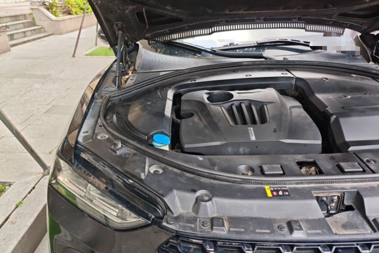 Used Wey VV7 2017 2.0T Flagship Model Engine Bay Right