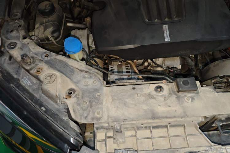 Used Wey VV7 2017 2.0T Flagship Model Engine Bay Right