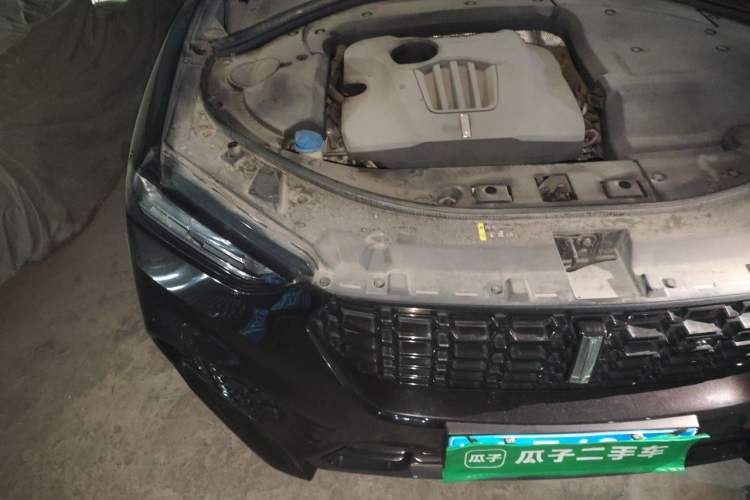 Used Wey VV7 2017 2.0T Flagship Model Engine Bay Right