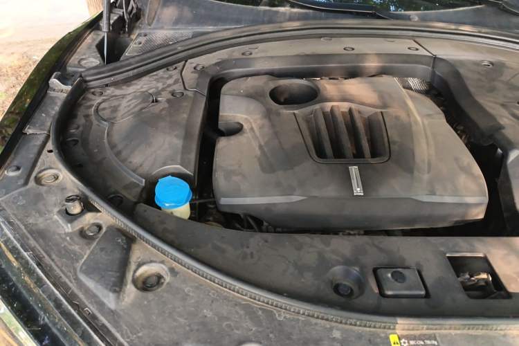 Used Wey VV7 2017 2.0T Flagship Model Engine Bay Right