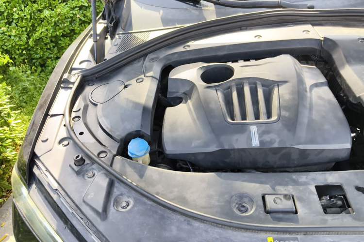 Used Wey VV7 2017 2.0T Flagship Model Engine Bay Right