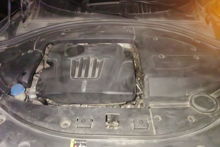 Used Wey VV7 2017 2.0T Ultra-Luxury Version Engine Bay