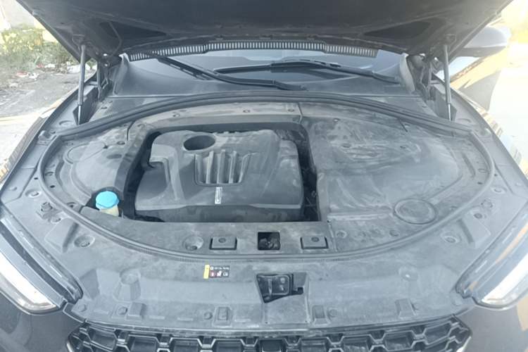 Used Wey VV7 2017 2.0T Flagship Model Engine Bay