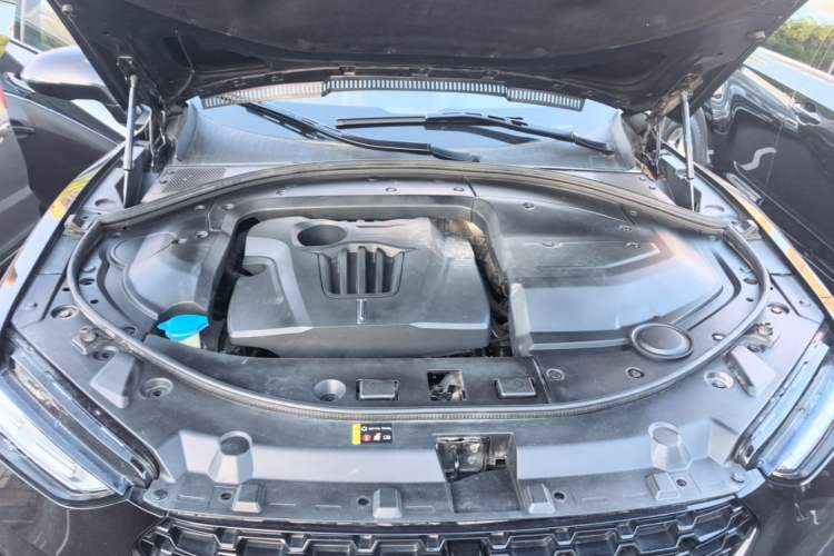 Used Wey VV7 2017 2.0T Flagship Model Engine Bay