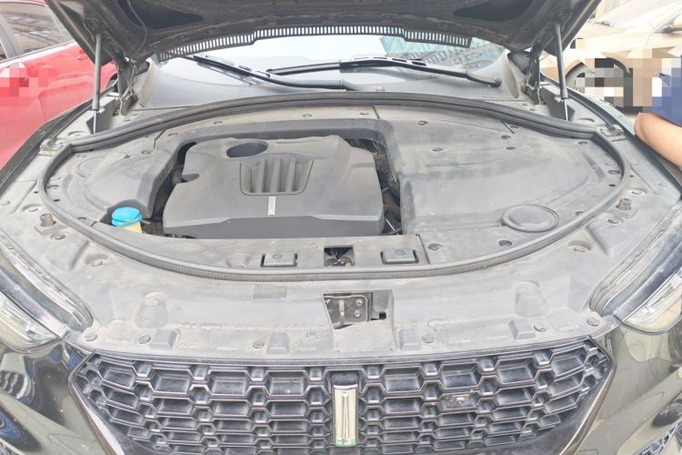 Used Wey VV7 2017 2.0T Flagship Model Engine Bay