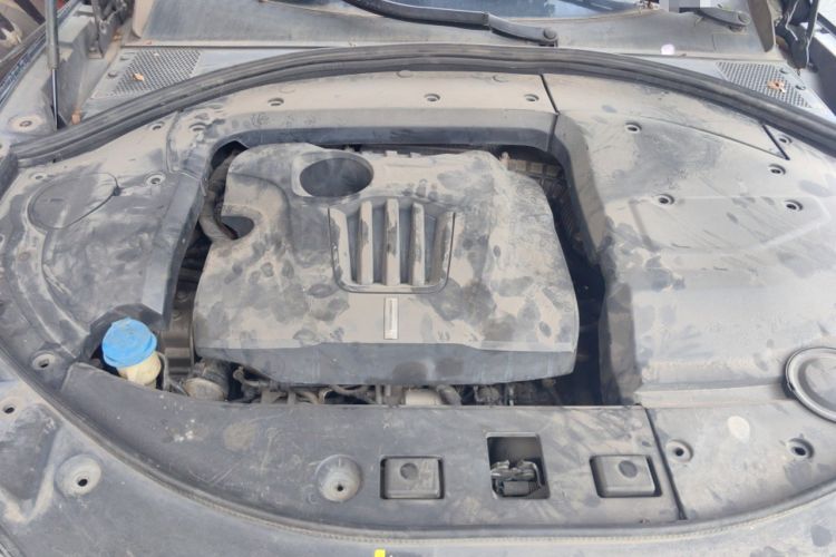 Used Wey VV7 2017 2.0T Ultra-Luxury Version Engine Bay