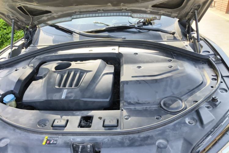 Used Wey VV7 2017 2.0T Flagship Model Engine Bay
