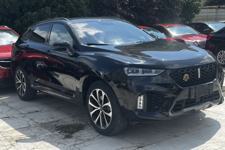 Used Wey VV7 2017 2.0T Ultra-Luxury Version Exterior 2