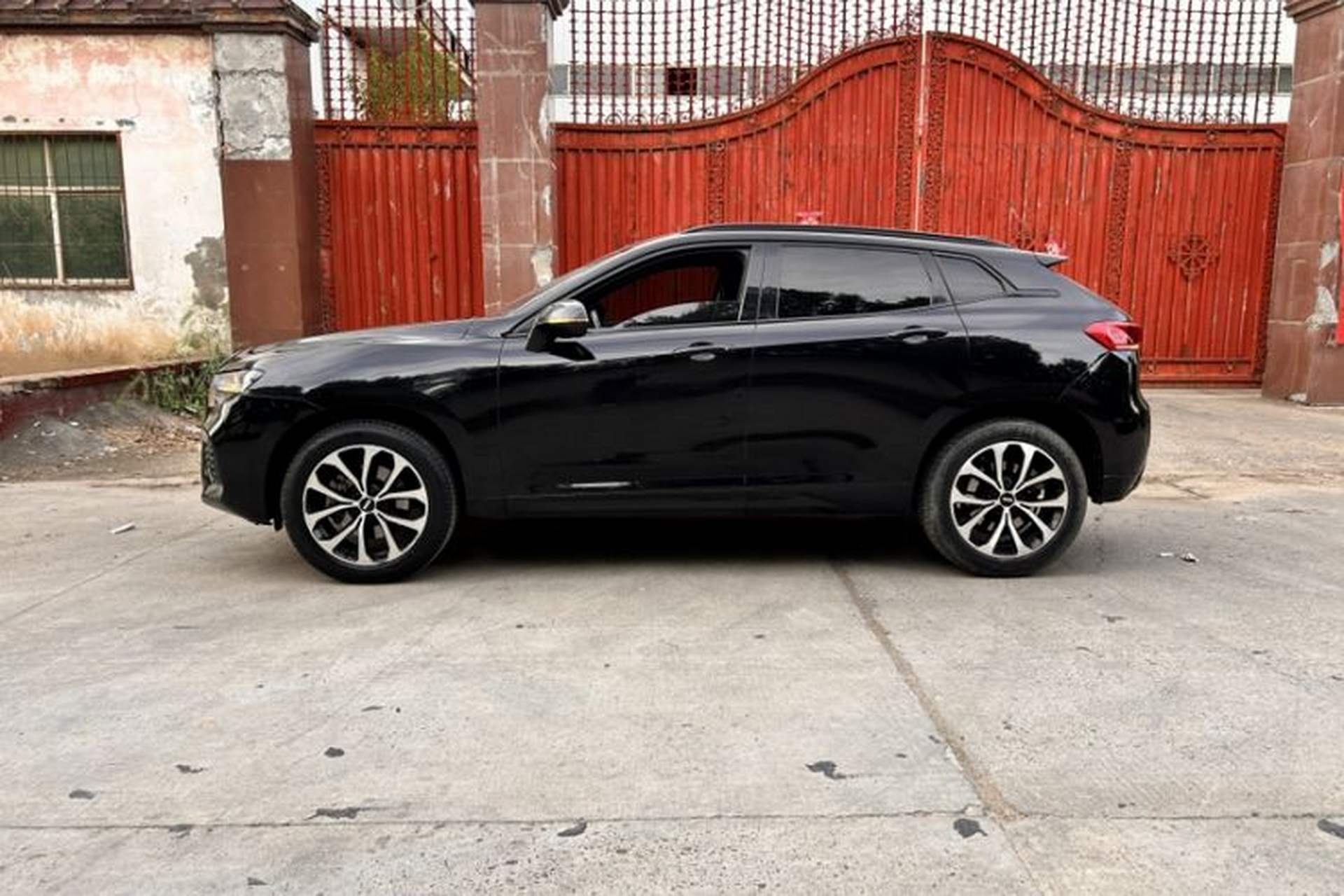Used Wey VV7 2017 2.0T Luxury Model Exterior 4