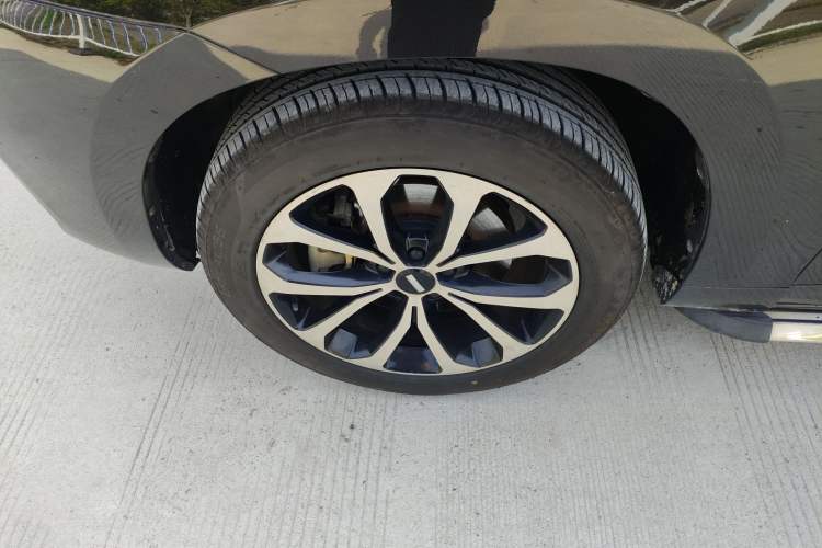 Used Wey VV7 2017 2.0T Ultra-Luxury Version Exterior 4