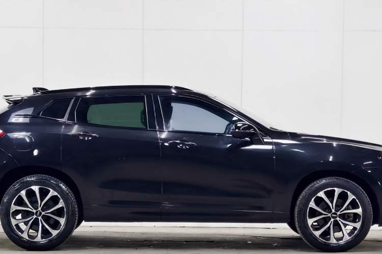 Used Wey VV7 2017 2.0T Ultra-Luxury Version Exterior 8