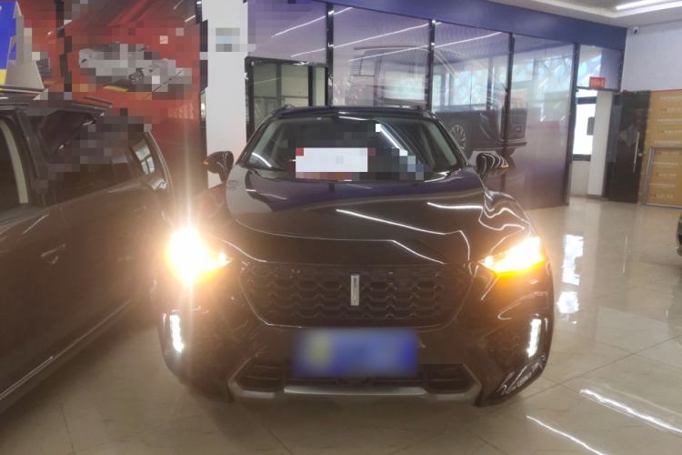 Used Wey VV7 2017 2.0T Ultra-Luxury Version Front