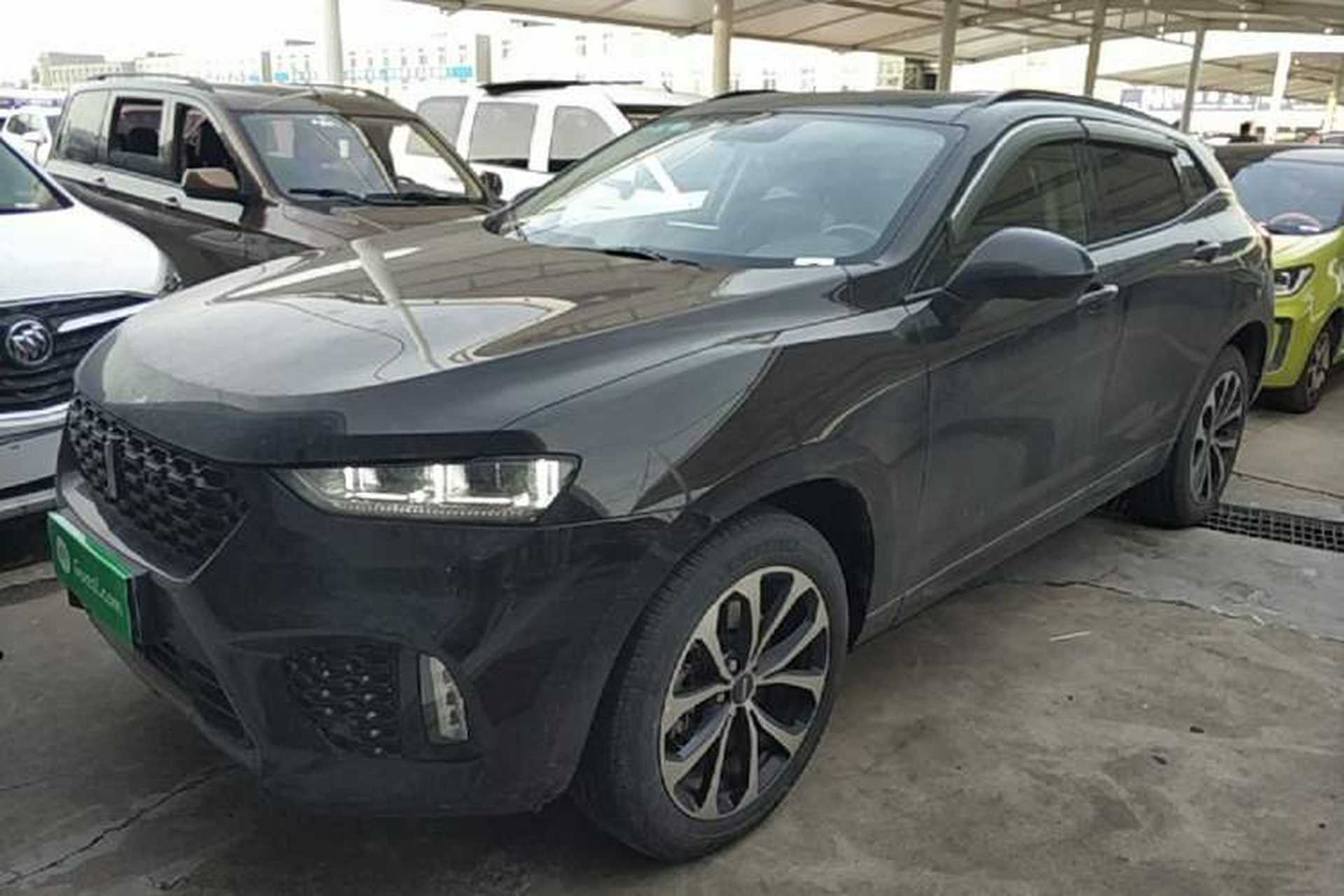Used Wey VV7 2017 2.0T Ultra-Luxury Version Front Left 45 Deg