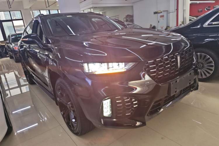 Used Wey VV7 2017 2.0T Flagship Model Front Right 45 Deg