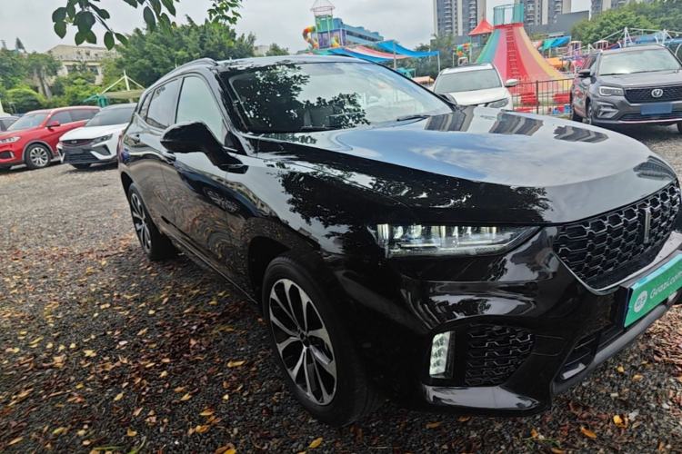 Used Wey VV7 2017 2.0T Ultra-Luxury Version Front Right 45 Deg