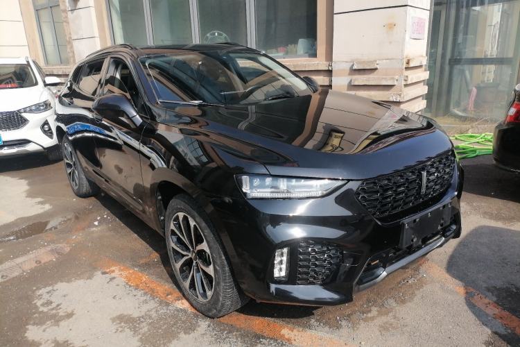 Used Wey VV7 2017 2.0T Ultra-Luxury Version Front Right 45 Deg