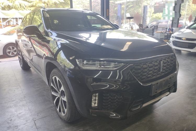 Used Wey VV7 2017 2.0T Ultra-Luxury Version Front Right 45 Deg