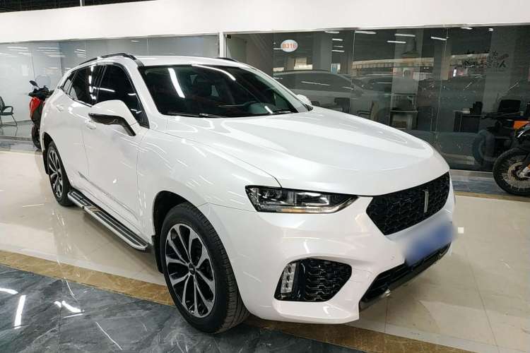 Used Wey VV7 2017 2.0T Ultra-Luxury Version Front Right 45 Deg