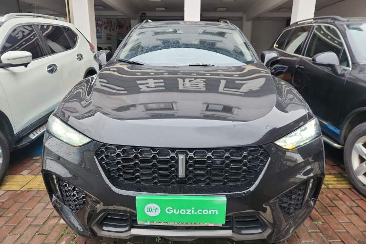 Used Wey VV7 2017 2.0T Ultra-Luxury Version Front