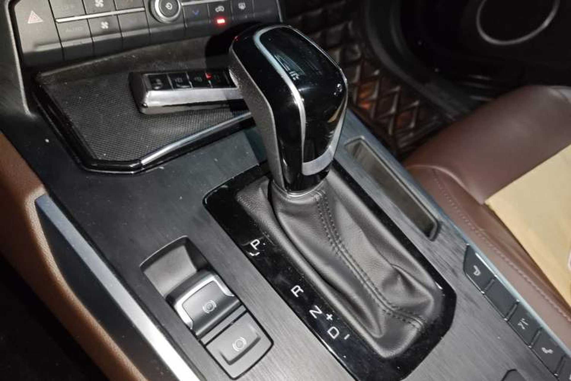 Used Wey VV7 2017 VV7c 2.0T Flagship Model Gear Lever