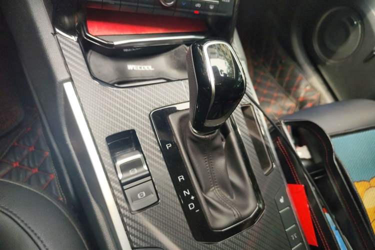 Used Wey VV7 2017 2.0T Flagship Model Gear Lever