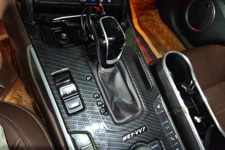 Used Wey VV7 2017 2.0T Flagship Model Gear Lever
