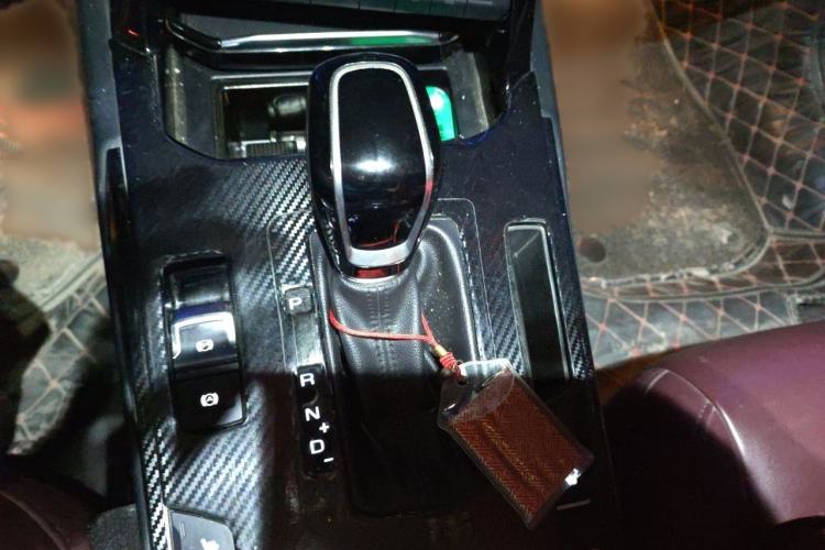 Used Wey VV7 2017 2.0T Flagship Model Gear Lever
