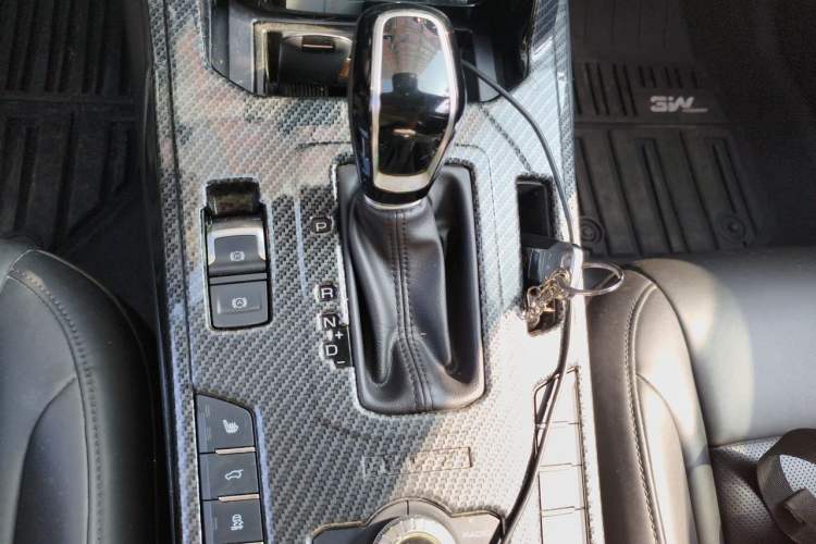 Used Wey VV7 2017 2.0T Ultra-Luxury Version Gear Lever