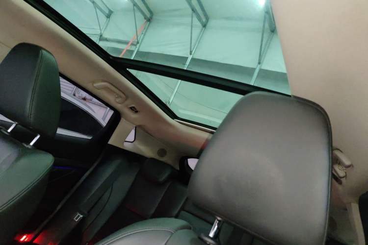 Used Wey VV7 2017 2.0T Ultra-Luxury Version Headliner