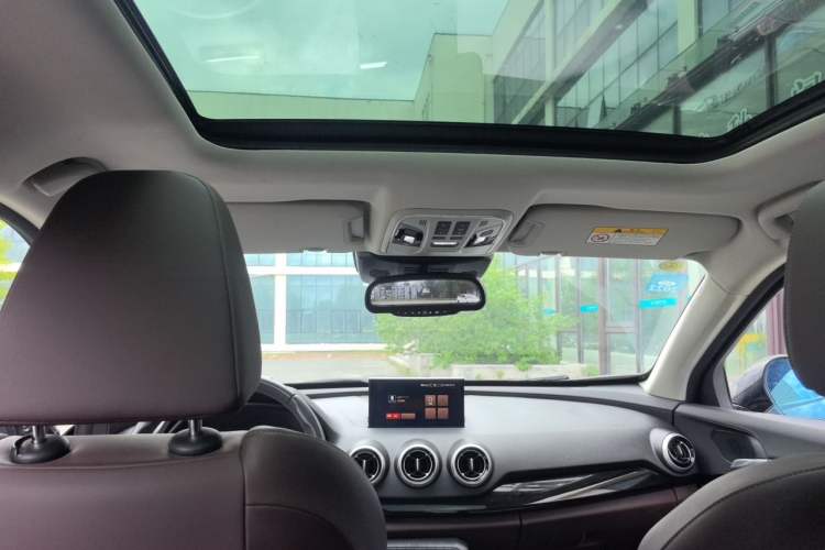 Used Wey VV7 2017 VV7c 2.0T Flagship Model Headliner