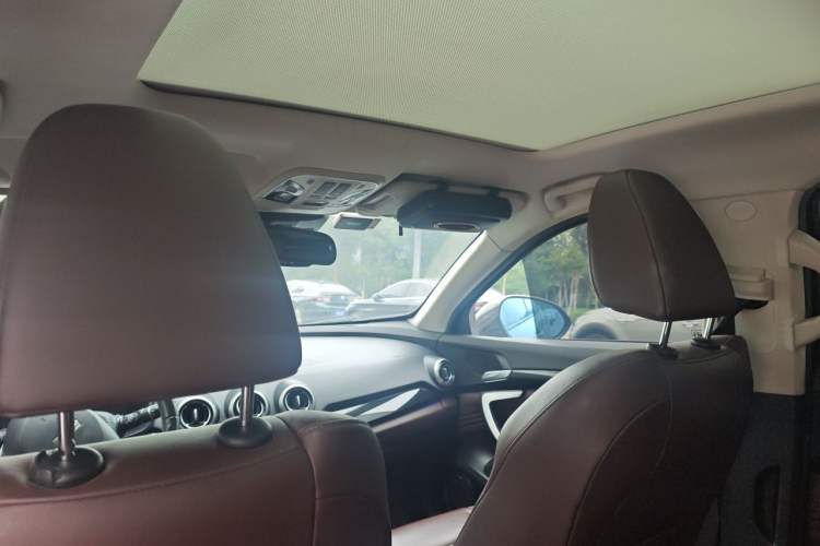 Used Wey VV7 2017 2.0T Flagship Model Headliner