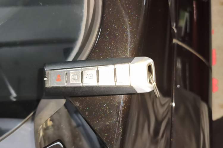 Used Wey VV7 2017 2.0T Flagship Model Interior 1