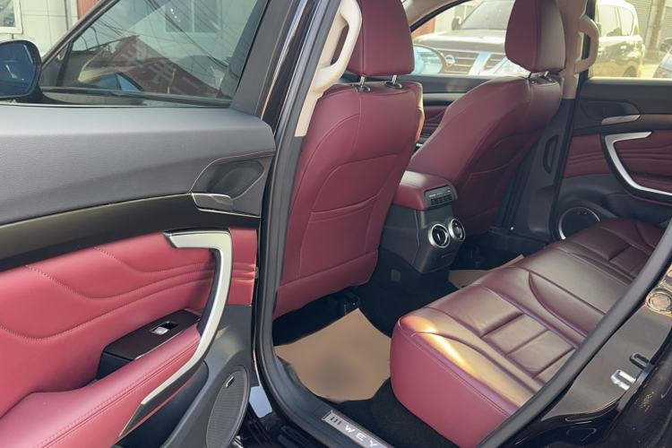 Used Wey VV7 2017 2.0T Flagship Model Interior 2