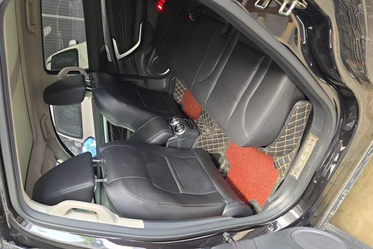 Used Wey VV7 2017 2.0T Ultra-Luxury Version Interior 2