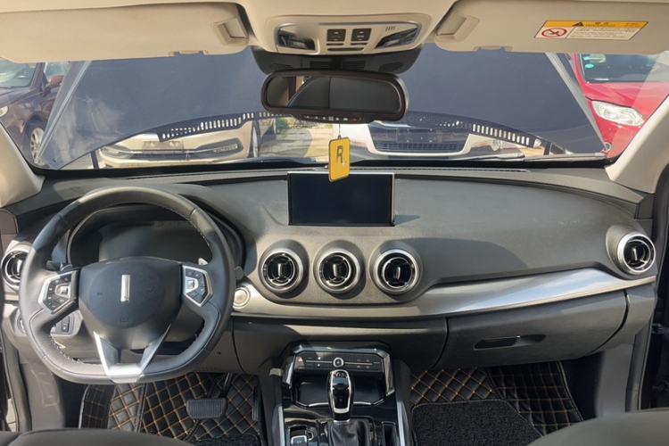 Used Wey VV7 2017 2.0T Ultra-Luxury Version Interior 2