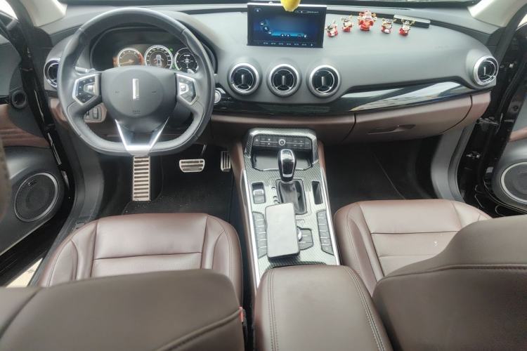 Used Wey VV7 2017 2.0T Flagship Model Interior 2