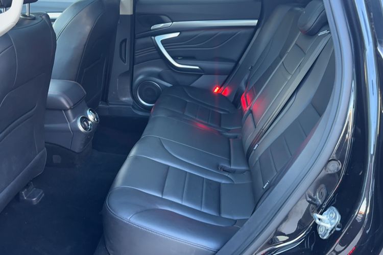 Used Wey VV7 2017 2.0T Ultra-Luxury Version Interior 2