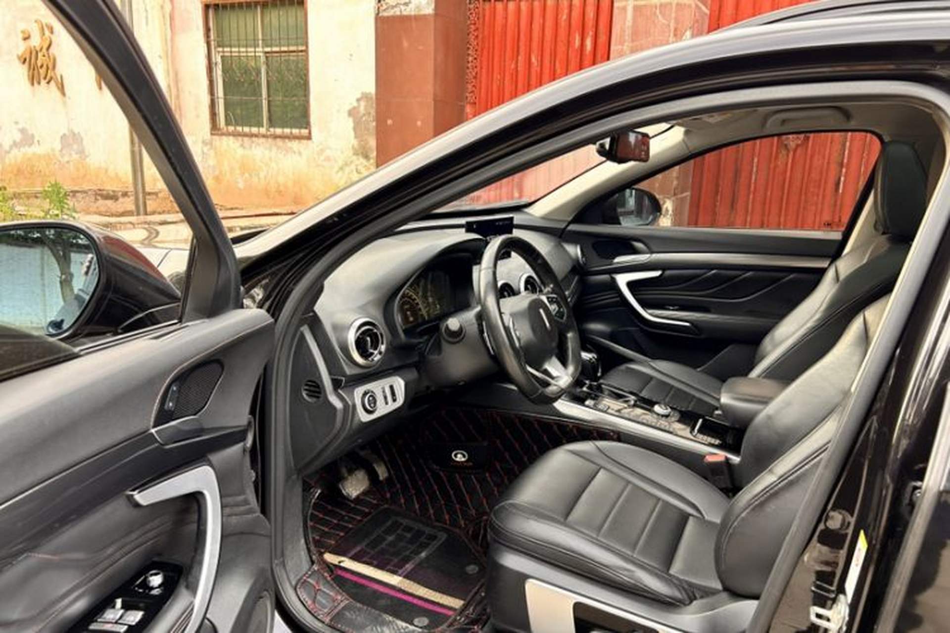 Used Wey VV7 2017 2.0T Luxury Model Interior 3