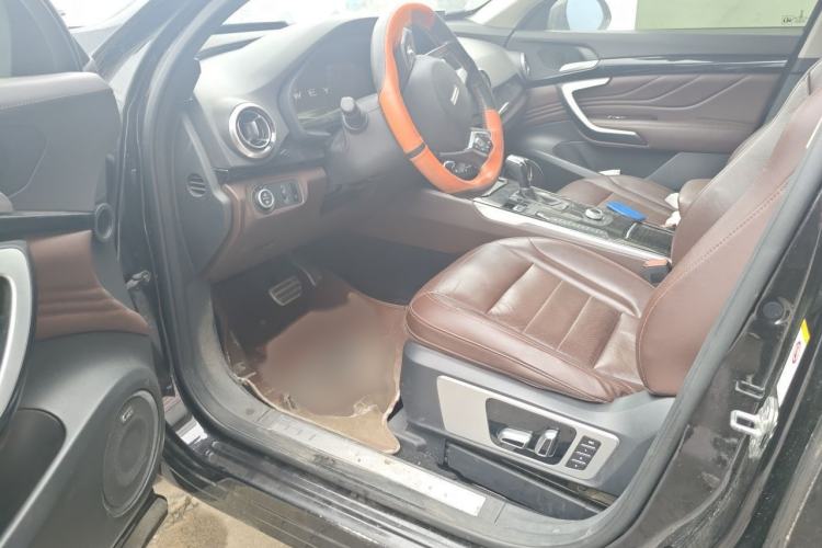 Used Wey VV7 2017 2.0T Flagship Model Interior 3