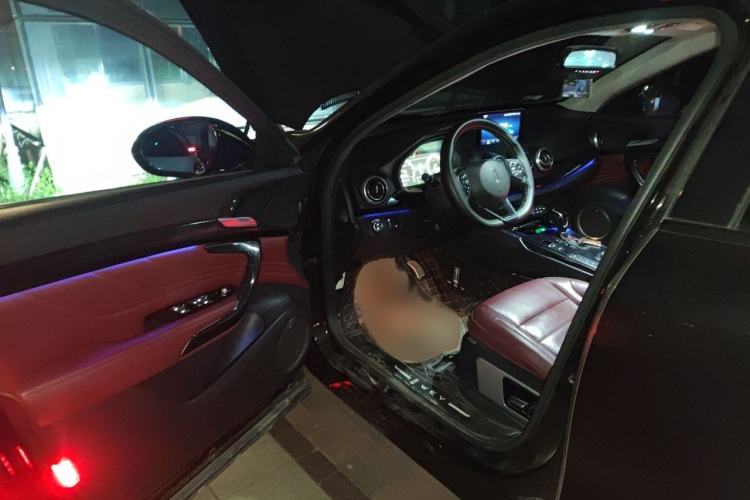 Used Wey VV7 2017 2.0T Flagship Model Interior 3