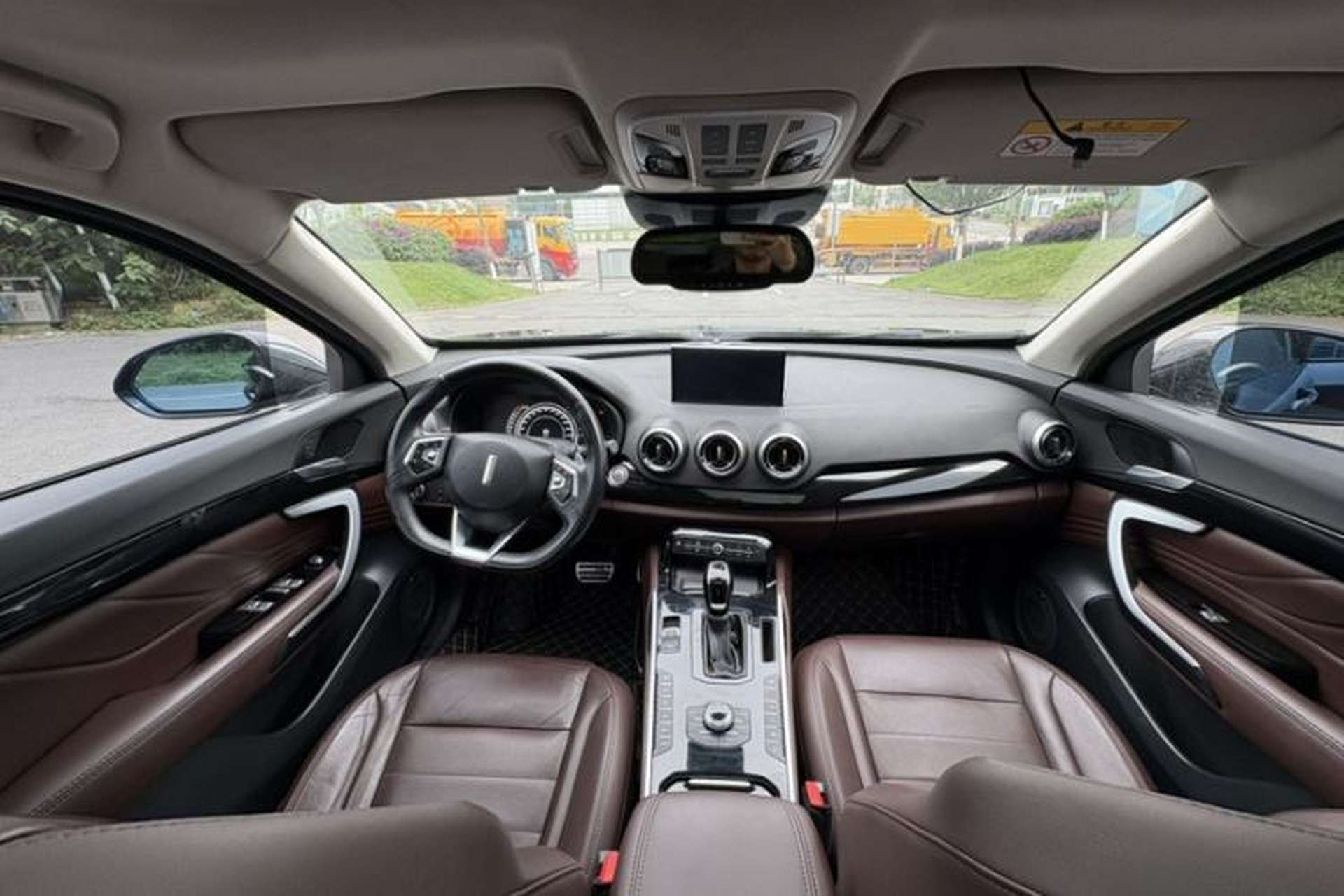 Used Wey VV7 2017 2.0T Flagship Model Interior 3
