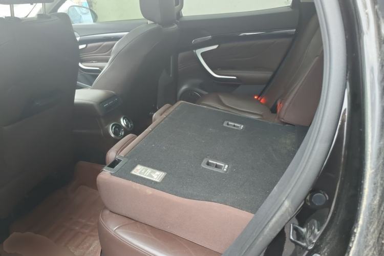 Used Wey VV7 2017 2.0T Flagship Model Interior 4