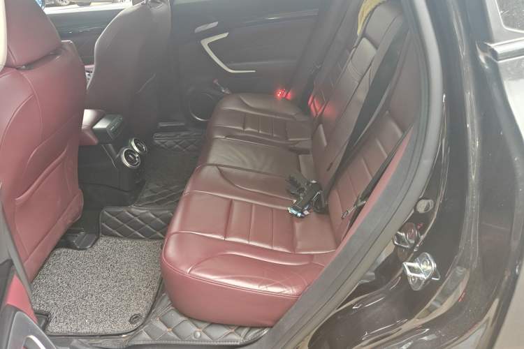 Used Wey VV7 2017 2.0T Flagship Model Interior 4