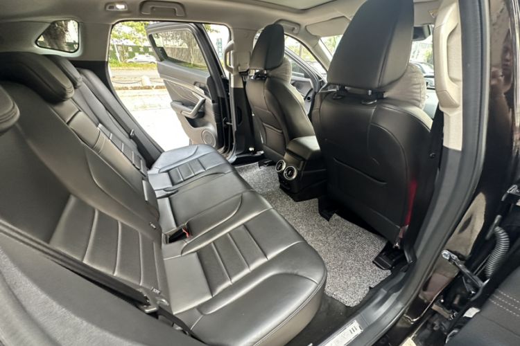Used Wey VV7 2017 2.0T Luxury Model Interior 4