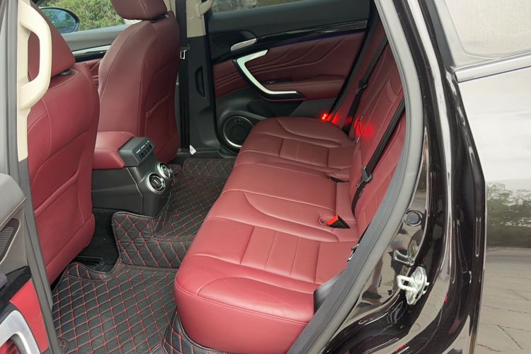 Used Wey VV7 2017 2.0T Flagship Model Interior 5