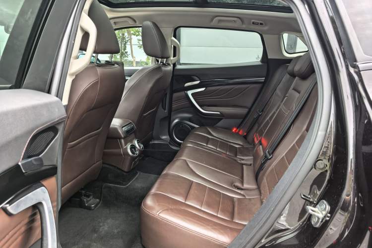 Used Wey VV7 2017 2.0T Flagship Model Interior 6